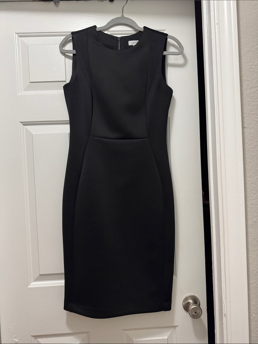 Calvin Klein Black Sleeveless Sheath Dress- Size 6
